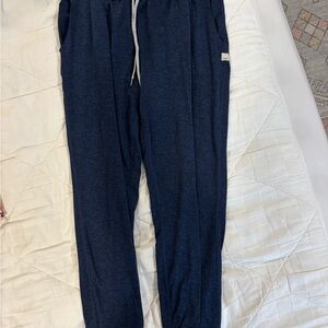 Women’s Vuori joggers